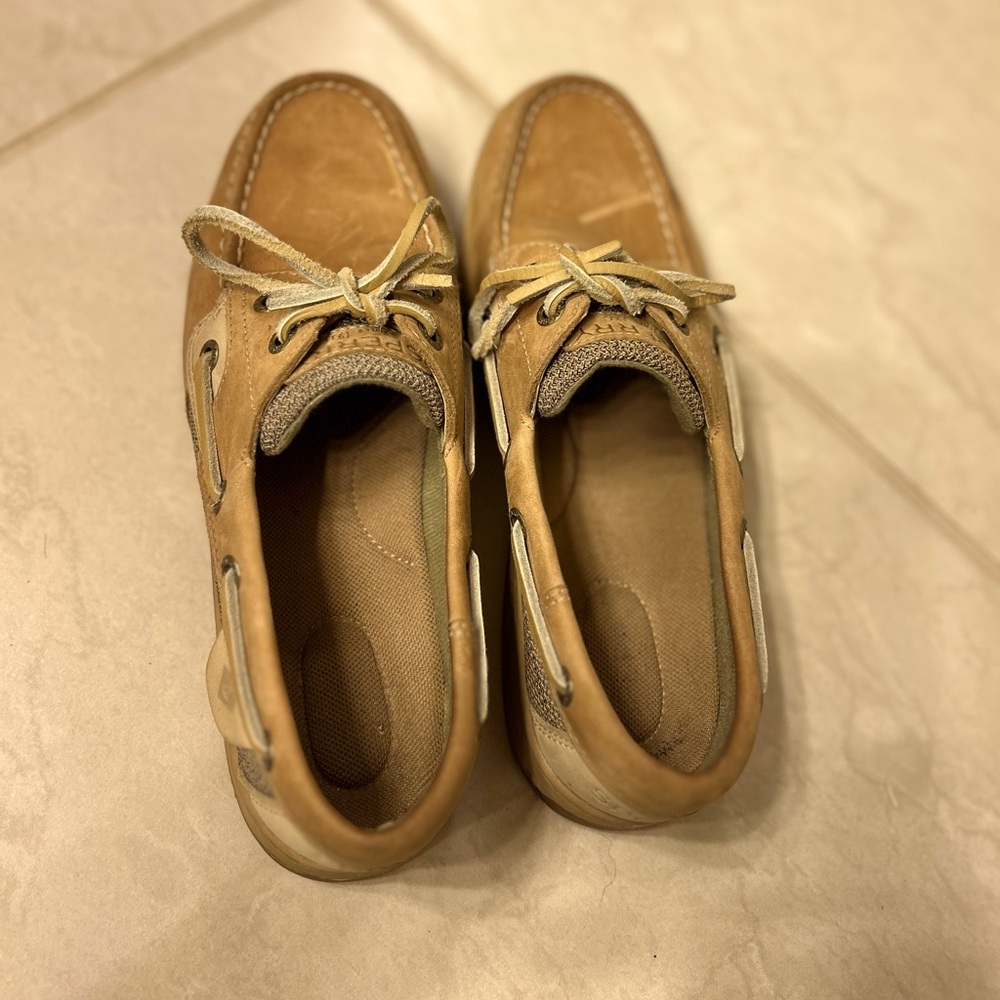 Barely worn Sperry shoes! ♥ ♡ ♥ ♡